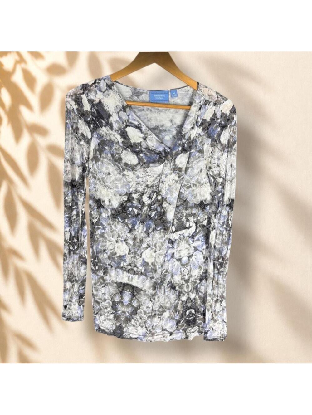 Simply Vera Vera Wang Blouse Women XS Gray Floral Long Sleeve V-Neck Rayon